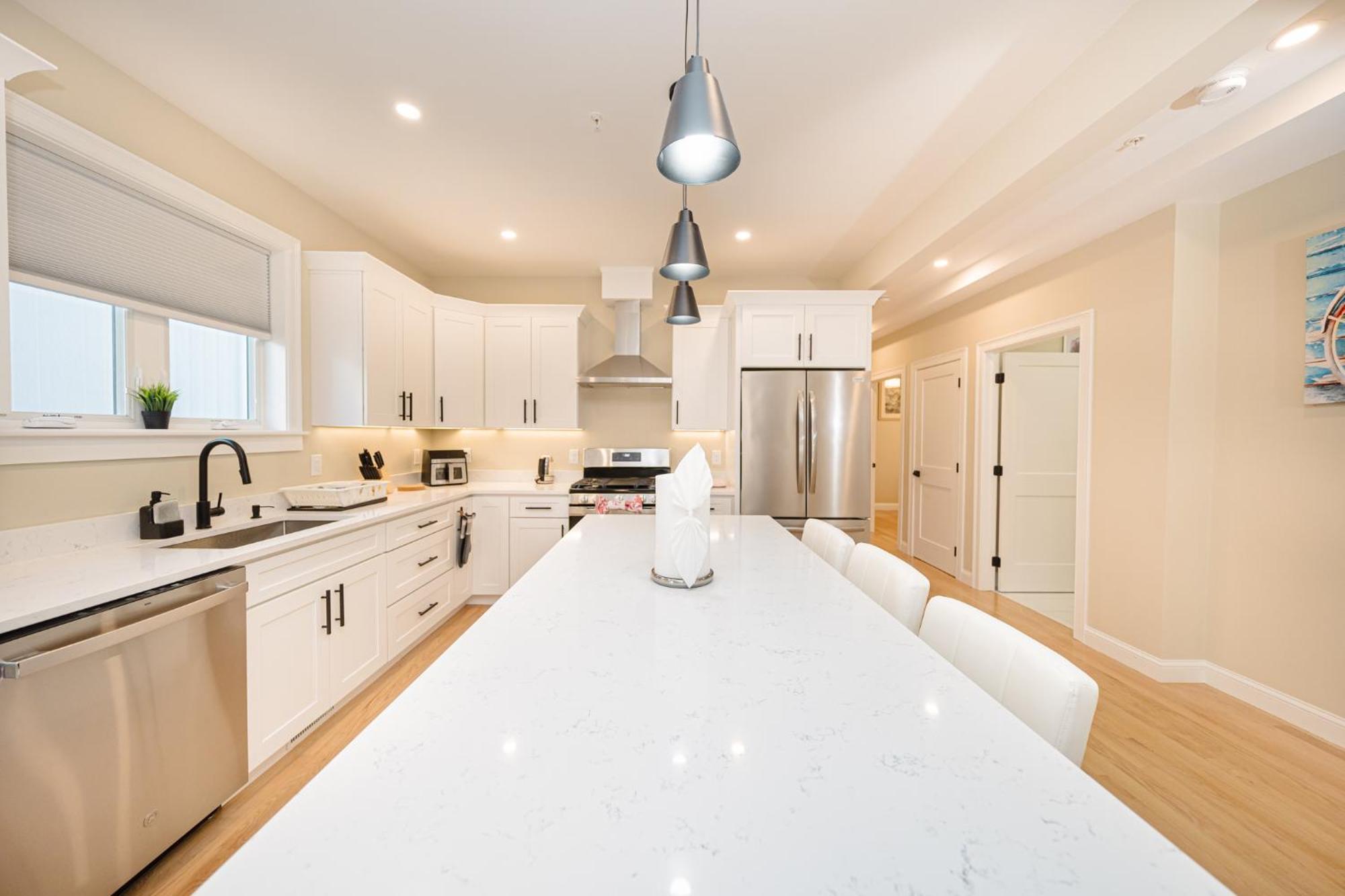 60-1 4br - Cozy New Near Franklin Park Apartment